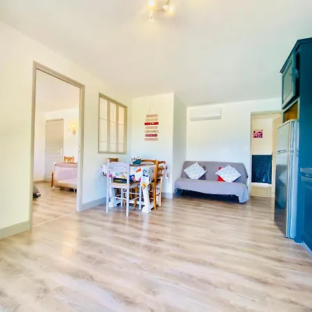 Euphrasie Piscine Privee Confort 3 Etoiles Holiday home *